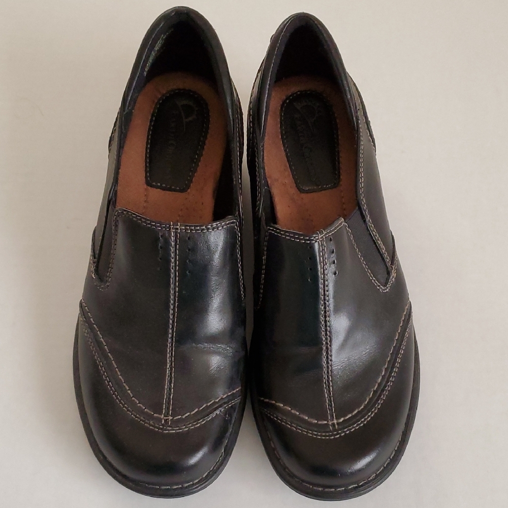 Earth Origins Black Leather Women's Slip-On - 7.5 M